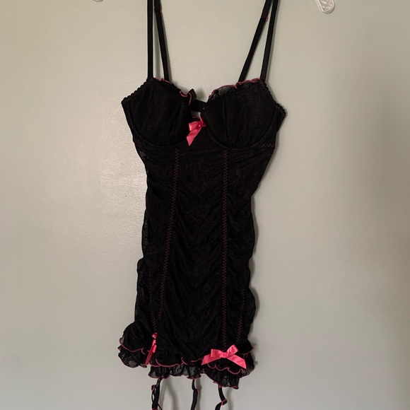 Victoria’s Secret black mesh and lace lingerie. - Picture 5 of 5